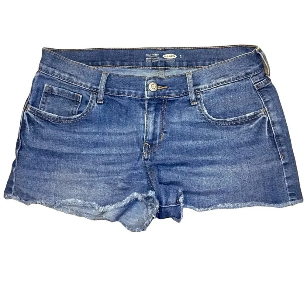 Old Navy Semi-Fitted Medium Wash Low Rise Raw Hem Denim Shorts Size 2